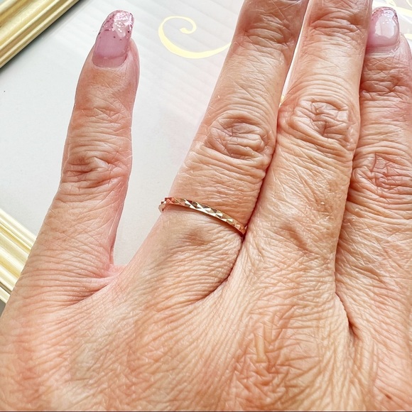 Multi-Faceted Dainty Skinny Rose Gold S925 Minimalist Stackable Ring Size 5.5 - Picture 1 of 8